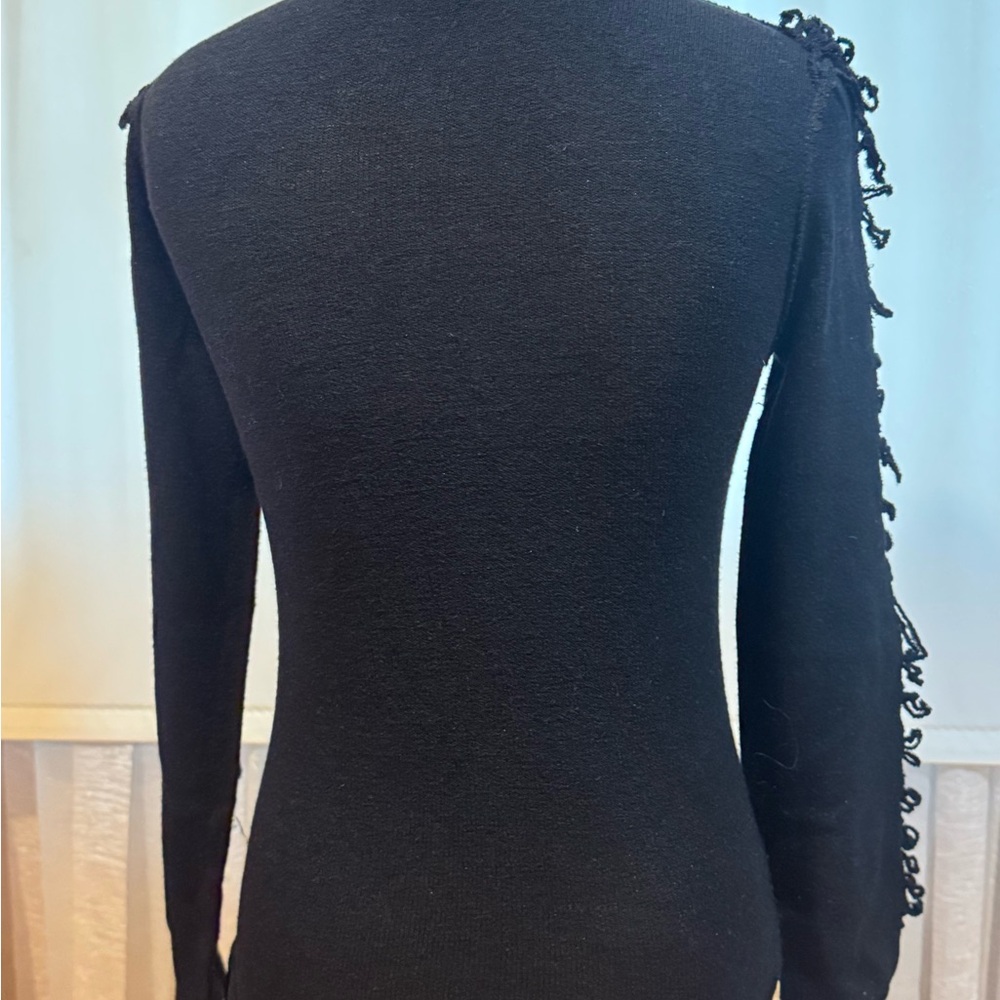 Miss Black Fitted Cut Out Long Sleeve Sweater, size M - Picture 9 of 12